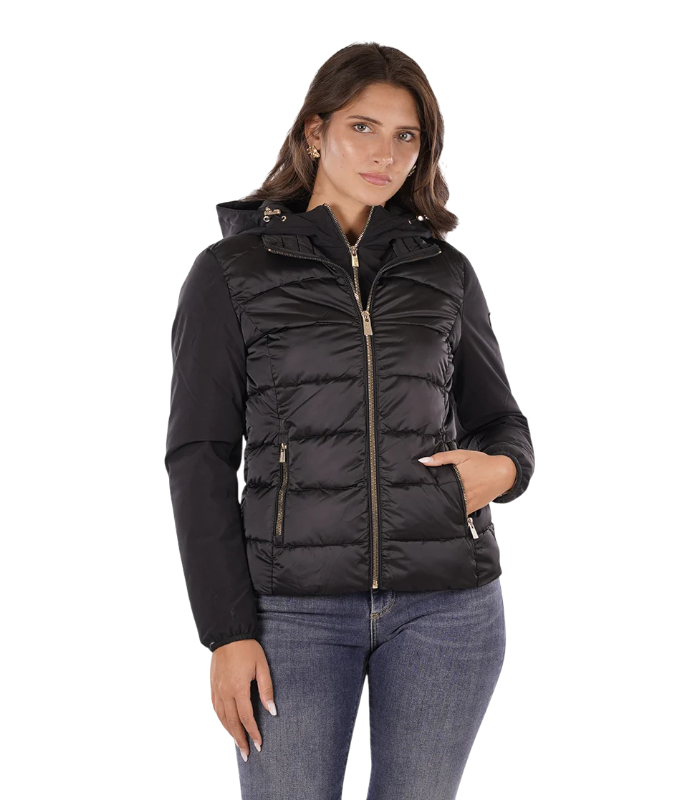 Giubbino trapuntato con cappuccio e finto gillet staccabile